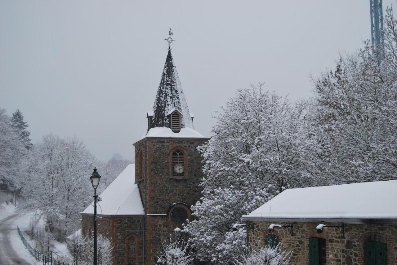 Au Sommet De La Cascade Hotel Stavelot Buitenkant foto